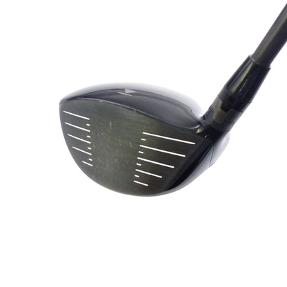 Titleist: 910D2 10.5° Driver Graphite Stiff Right Hand