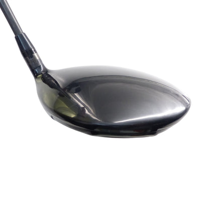 Titleist: 910D2 10.5° Driver Graphite Stiff Right Hand