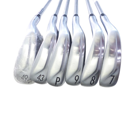 Titleist: T400 Iron Set 7-PW, 43°, 49° (6 pc) Graphite Regular Right Hand